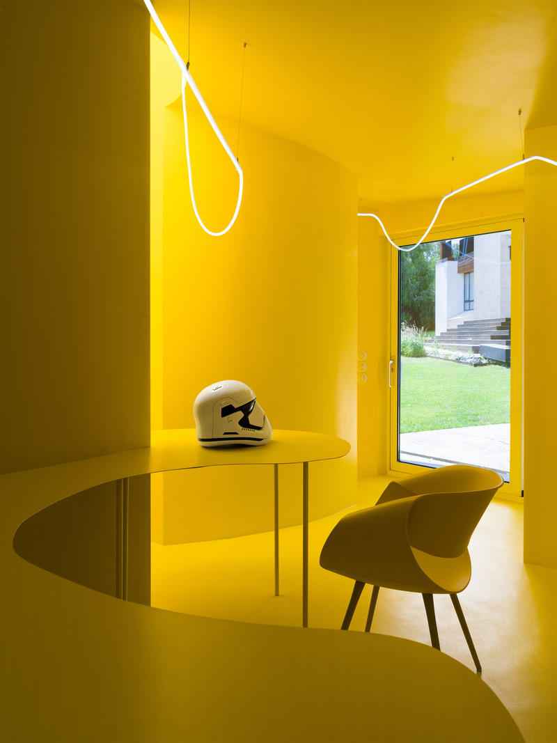 Dossier de presse | 2247-12 - Communiqué de presse | Yellow Pavilion 2024 - Maxim Kashin Architects - Architecture résidentielle - Crédit photo : Dmitry Chebanenko