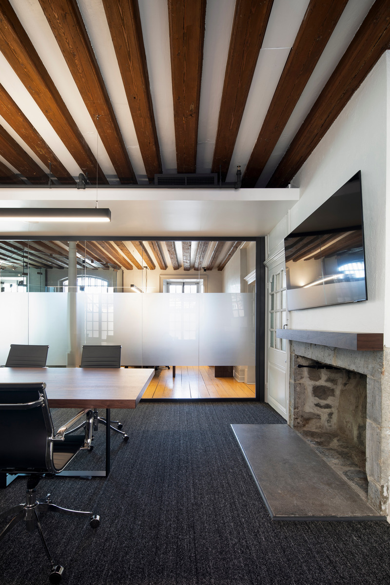 Dossier de presse | 2263-07 - Communiqué de presse | La Maison Chevalier: une réhabilitation au service de la mémoire vivante - Anne Carrier Architectes - Architecture commerciale - Crédit photo : Adrien Williams