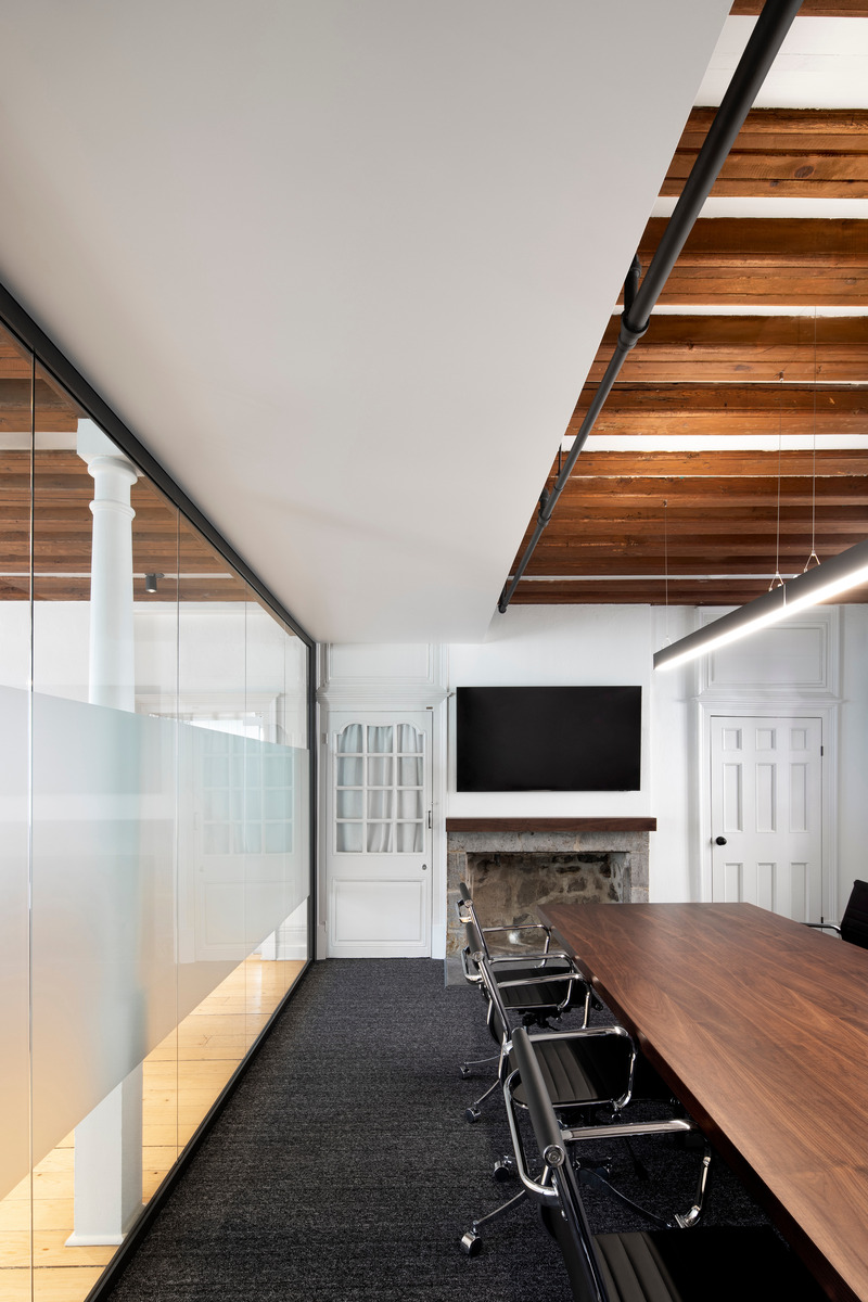 Dossier de presse | 2263-07 - Communiqué de presse | La Maison Chevalier: une réhabilitation au service de la mémoire vivante - Anne Carrier Architectes - Architecture commerciale - Crédit photo : Adrien Williams