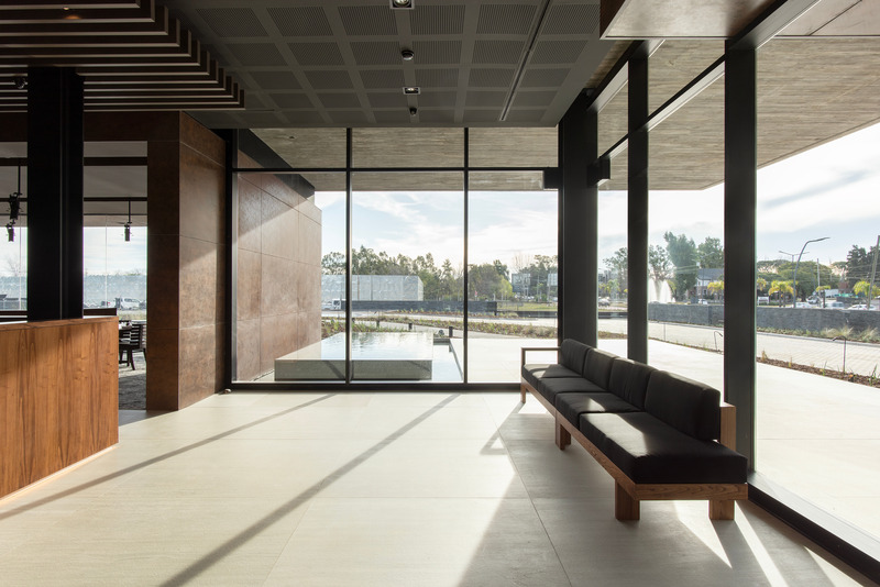Press kit | 7622-01 - Press release | Kansas Restaurant wins Architectural Masterprize “Best of Best” - Carla Bechelli Arquitectos - Commercial Architecture - Photo credit: Daniela Mac Adden
