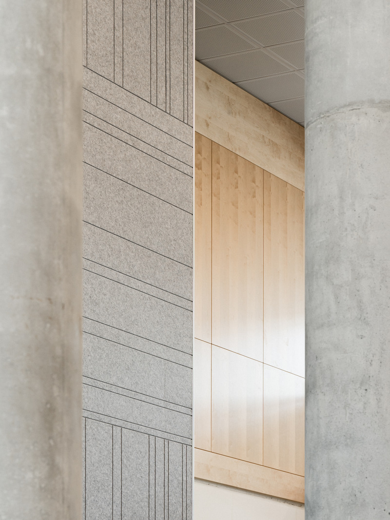 Press kit | 1387-14 - Press release | Adaptable, Sustainable and Inclusive: Two New High Schools Rethink the Learning Environment for Montreal Students - TLA+UN+NEUF - Institutional Architecture -   <p class="">Detail of acoustic felt panels and wood cladding in the atrium – Aux Mille-Voix high school</p>   - Photo credit: Raphaël Thibodeau