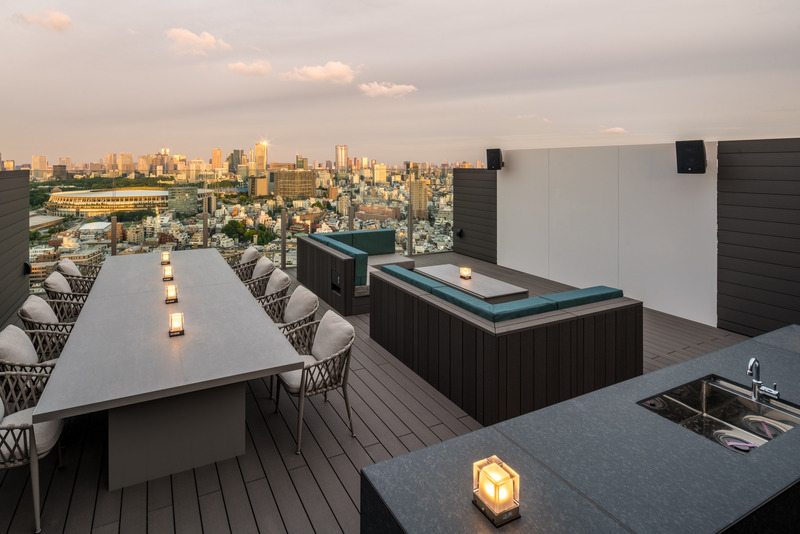 Dossier de presse | 7620-01 - Communiqué de presse | Park Court Jingu Kitasando The Tower Wins the Architecture MasterPrize 2024 - Hoshino Architects - Architecture résidentielle - Screen deck - Crédit photo : <pre>Kawasumi-Kobayashi Kenji Photograph Office<br>Photo provision by Mitsui Fudosan Residential</pre>