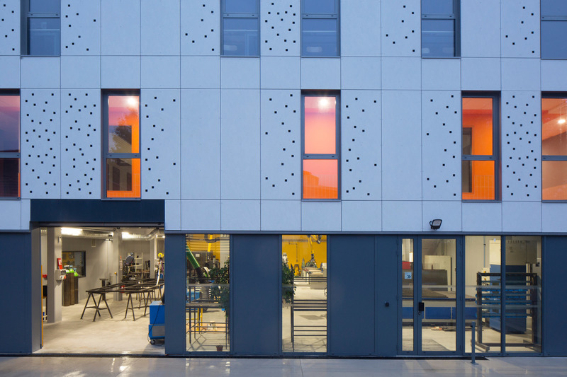 Dossier de presse | 921-16 - Communiqué de presse | Lycée Jacques Brel - NBJ Architectes - Architecture institutionnelle - Crédit photo : Paul Kozlowski © Photosarchitecture