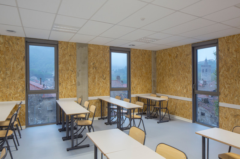 Dossier de presse | 921-16 - Communiqué de presse | Lycée Jacques Brel - NBJ Architectes - Architecture institutionnelle - Crédit photo : Paul Kozlowski © Photosarchitecture