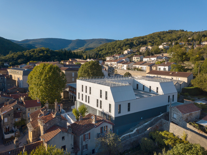 Dossier de presse | 921-16 - Communiqué de presse | Lycée Jacques Brel - NBJ Architectes - Architecture institutionnelle - Crédit photo : Paul Kozlowski © Photosarchitecture