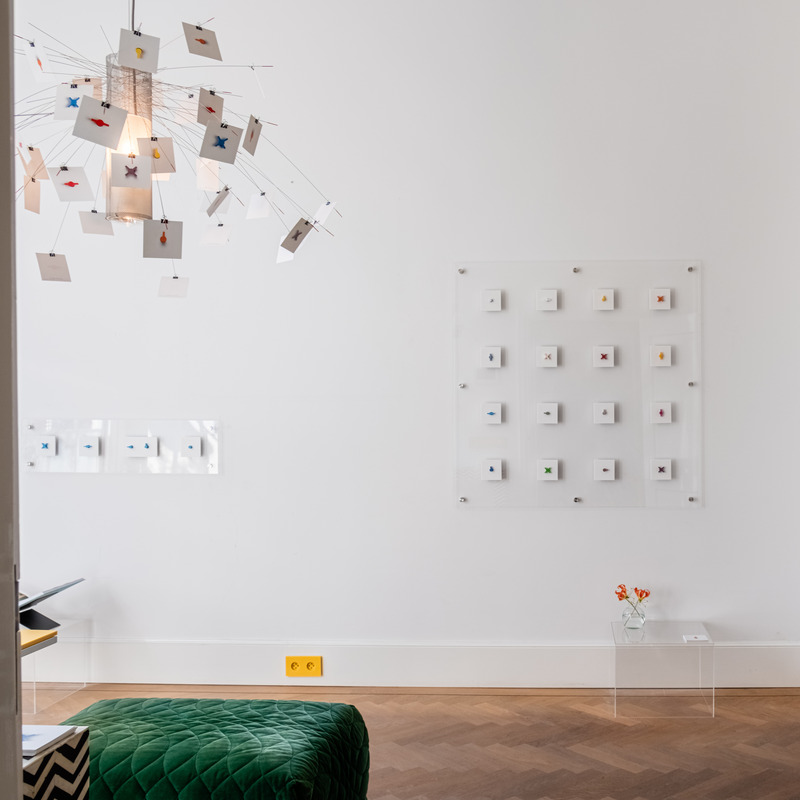 Dossier de presse | 7628-01 - Communiqué de presse | Frame Award 2024 winning switches & sockets - Bright Little Things - Produit -  Showroom Confetti Collection - design by Bright Little Things - Crédit photo :  Thijs Stolte 