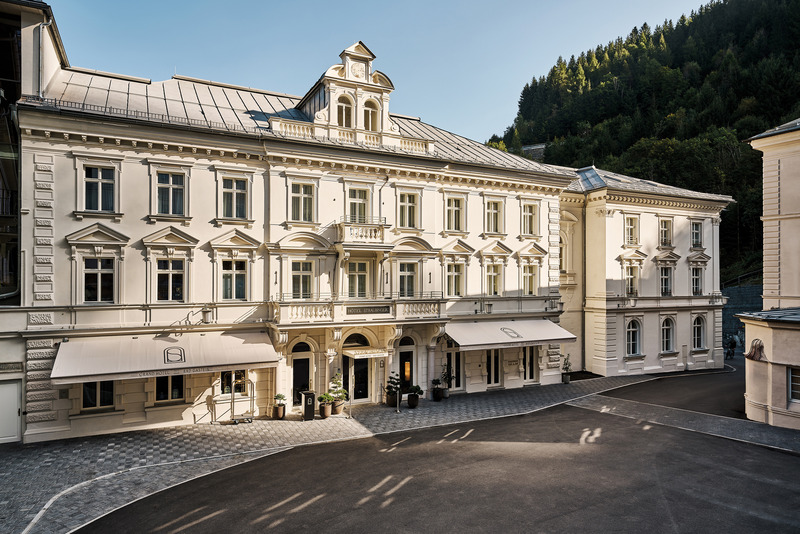 Press kit | 7625-01 - Press release | Grand Hotel Straubinger - BWM Designers & Architects - Commercial Interior Design - Facade/Entrance - Photo credit: ArneNagel_AMOAeK