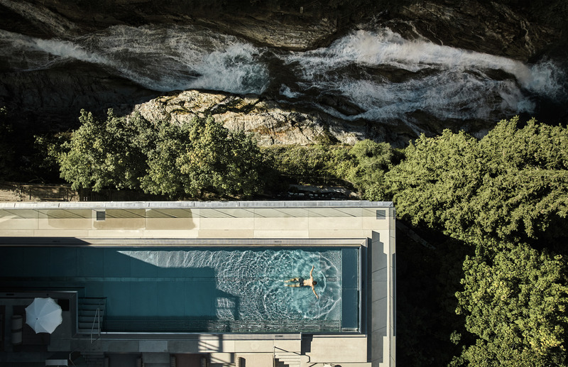 Press kit | 7625-01 - Press release | Grand Hotel Straubinger - BWM Designers & Architects - Commercial Interior Design - Pool outdoor - Photo credit: ArneNagel_AMOAeK