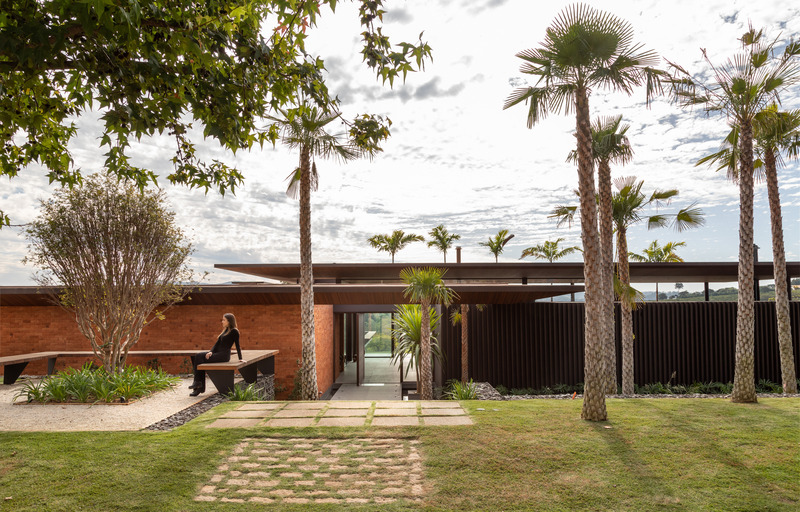 Dossier de presse | 7563-02 - Communiqué de presse | GM House - Padovani Arquitetos - Architecture résidentielle - Crédit photo : Evelyn Müller