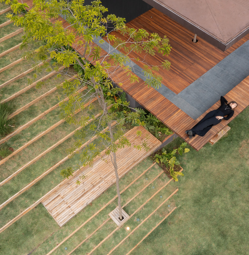 Dossier de presse | 7563-02 - Communiqué de presse | GM House - Padovani Arquitetos - Architecture résidentielle - Crédit photo : Evelyn Müller