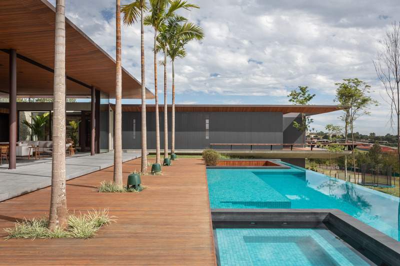 Dossier de presse | 7563-02 - Communiqué de presse | GM House - Padovani Arquitetos - Architecture résidentielle - Crédit photo : Evelyn Müller