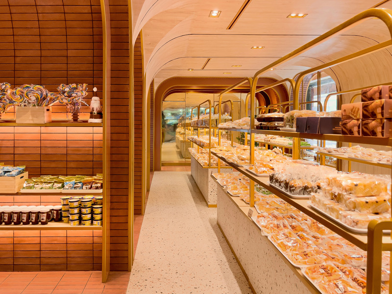 Dossier de presse | 7653-01 - Communiqué de presse | A National Class Bakery Originating From Papua - Upper Room Collaborative Studio - Design d’intérieur commercial - Main Display Area View 01 - Crédit photo : Upper Room Collaborative Studio