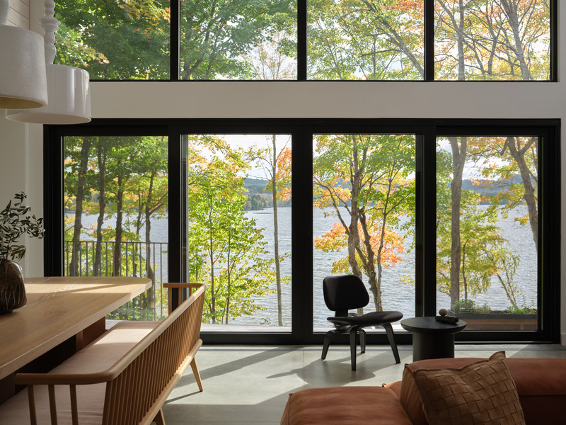 Press kit | 7600-02 - Press release | Shield and Shelter: An Embracing Lakeside Family Retreat that Opens Intimately and Sensitively to its Untamed Surroundings in the Heart of the Muskoka Region - Barbora Vokac Taylor Architect Inc. (BVT A) - Residential Architecture -  While offering modern comforts, the cottage celebrates simple living and natural connections - Here, guests find refuge from city life, reconnecting with nature and themselves.  - Photo credit: Doublespace