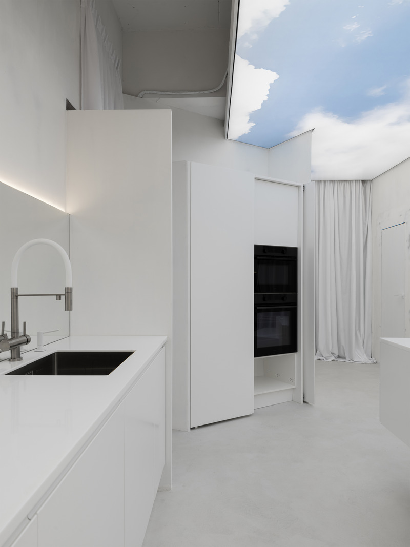Press kit | 2247-13 - Press release | Maria X Maxim Kashin: Designing an Authorial Interior for the Flagship Showroom of Maria Company - Maxim Kashin Architect - Commercial Interior Design - Maria X Maxim Kashin 2024 - Photo credit: Inna Kablukova