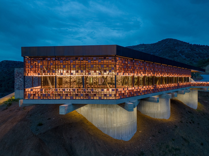 Press kit | 7501-06 - Press release | LIT Lighting Design Awards 2024 Winners Revealed, and Theater Lighting Icon Allen Lee Hughes Honored with Lifetime Achievement Award - 3C Awards - Competition - Lambadistis Winery, Archtube Ltd. - Photo credit:  George Rahmatoulin