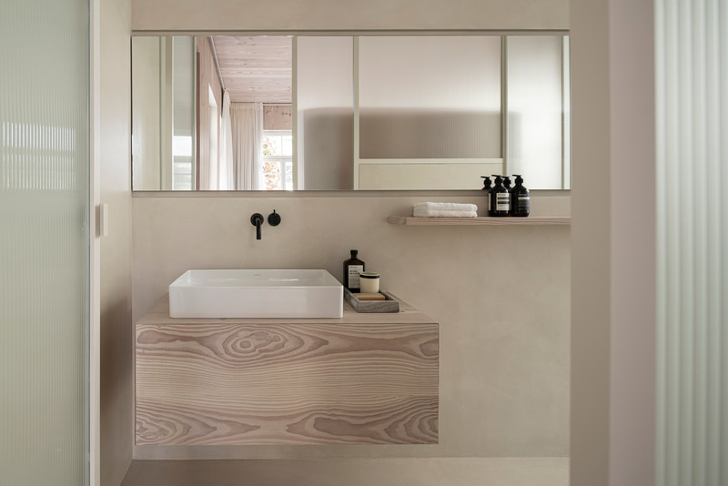 Dossier de presse | 7631-01 - Communiqué de presse | Getting Set for Another Working Day in 'Nature' - Baranowitz Kronenberg - Design d’intérieur résidentiel - Crédit photo : Amit Geron