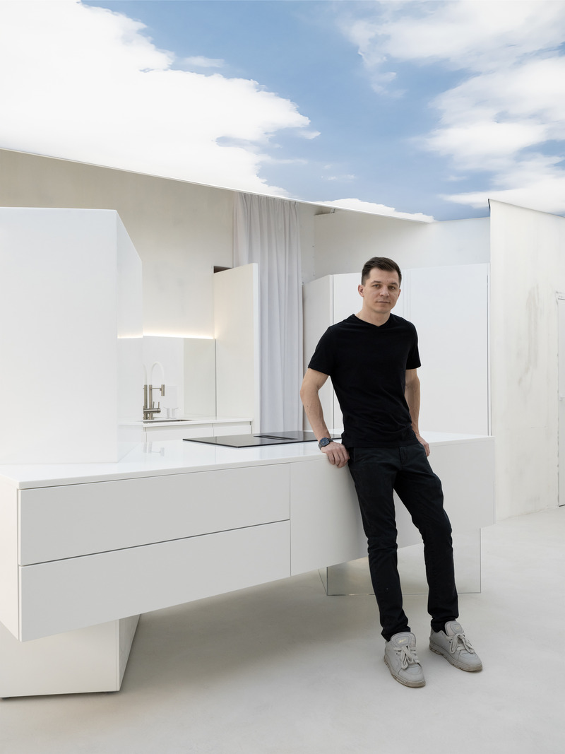Press kit | 2247-13 - Press release | Maria X Maxim Kashin: Designing an Authorial Interior for the Flagship Showroom of Maria Company - Maxim Kashin Architect - Commercial Interior Design - Maria X Maxim Kashin 2024 - Photo credit: Inna Kablukova