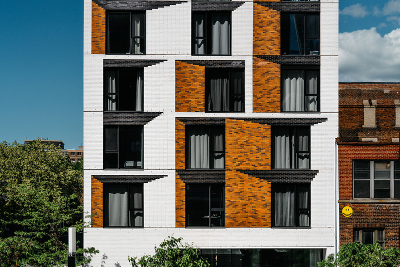 Press kit | 880-22 - Press release | Le Petit Laurent - MU Architecture - Residential Architecture - Clark Facade-Trompe l'oeil 3 - Photo credit: Nicolas Fransolet