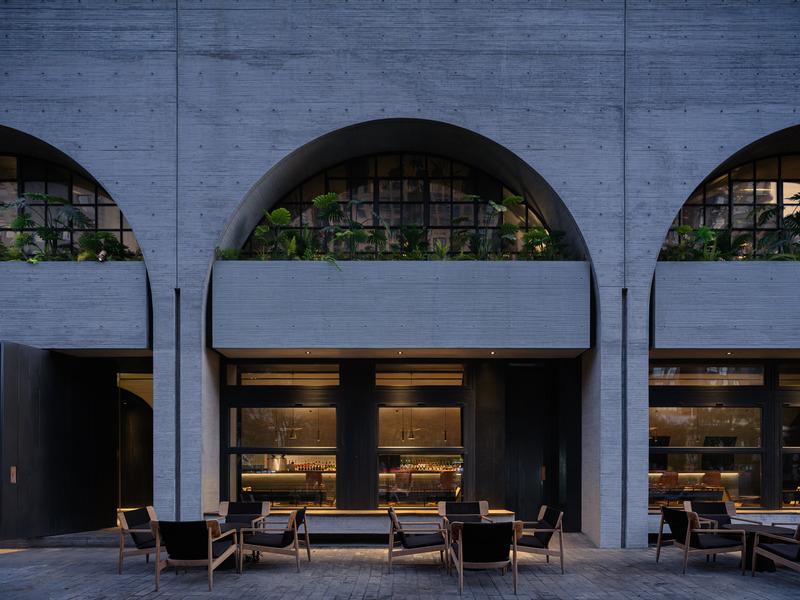 Press kit | 7030-04 - Press release | The Whisky Bar - JSPA Design - Commercial Interior Design - Facade and entrance 2 - Photo credit: Liu Xinghao