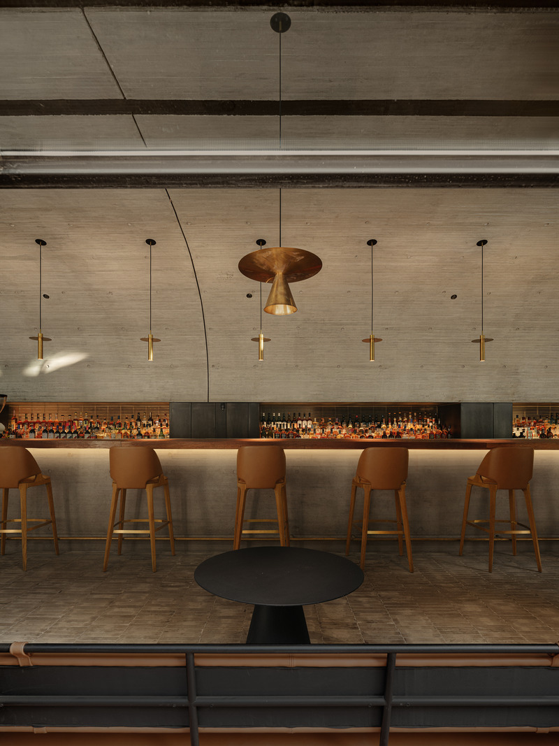 Press kit | 7030-04 - Press release | The Whisky Bar - JSPA Design - Commercial Interior Design -  1F Public 2  - Photo credit: Liu Xinghao