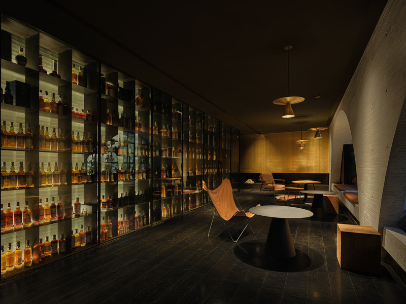 Press kit | 7030-04 - Press release | The Whisky Bar - JSPA Design - Commercial Interior Design - Whisky cabinet and fireplace - Photo credit: Liu Xinghao