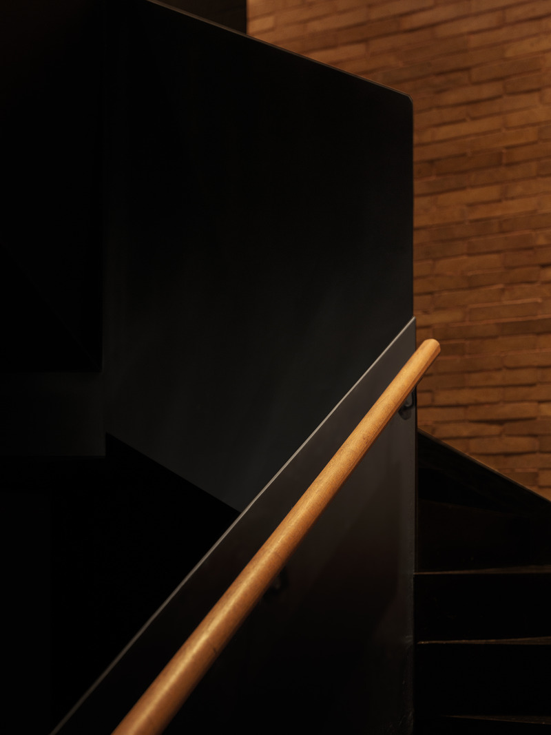 Press kit | 7030-04 - Press release | The Whisky Bar - JSPA Design - Commercial Interior Design - Stair A - Photo credit: Liu Xinghao