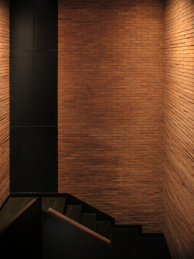 Press kit | 7030-04 - Press release | The Whisky Bar - JSPA Design - Commercial Interior Design -  Brick staircase  - Photo credit: Liu Xinghao