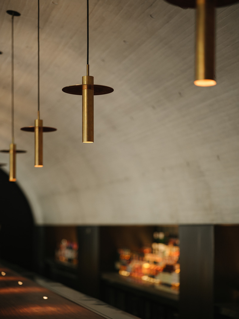Press kit | 7030-04 - Press release | The Whisky Bar - JSPA Design - Commercial Interior Design - Timeless lighting 1 - Photo credit: Liu Xinghao