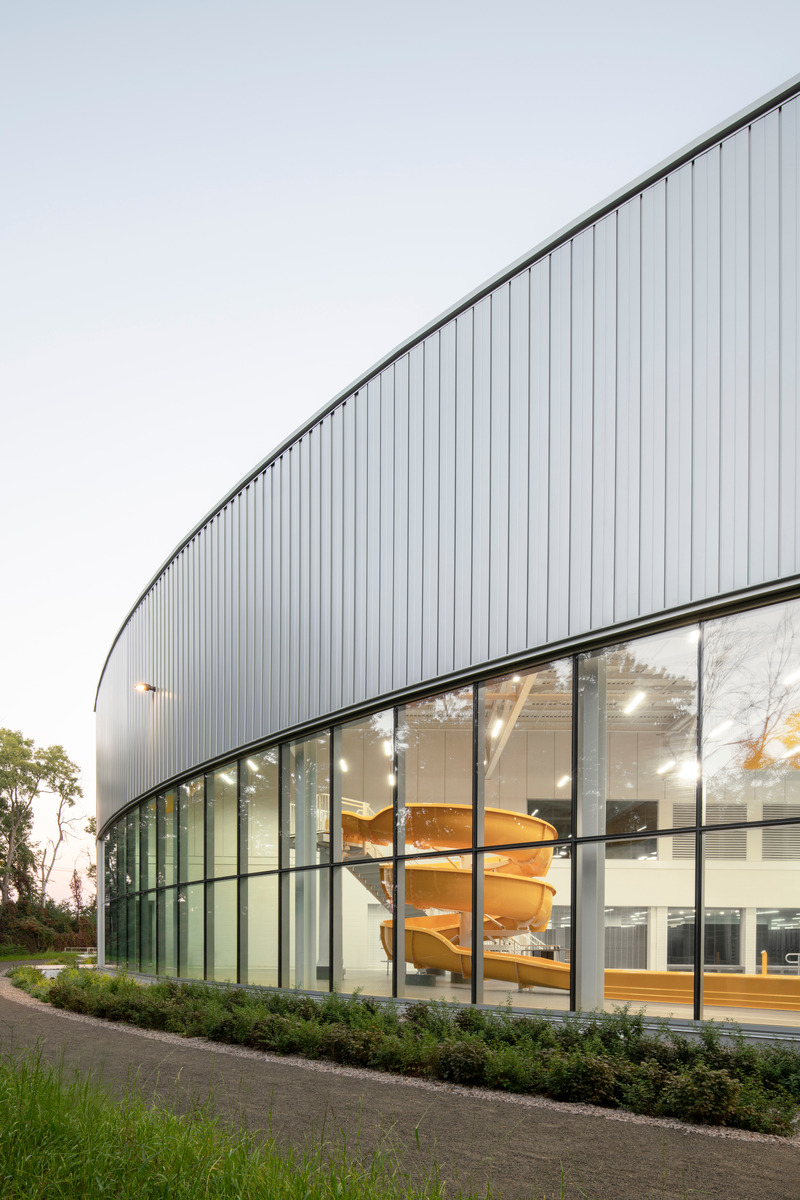 Press kit | 1303-25 - Press release | Laval’s Aquatic Complex: A Dynamic Space Centered Around its Community and Tomorrow’s Athletes - Sid Lee Architecture - Institutional Architecture - Photo credit: David Boyer
