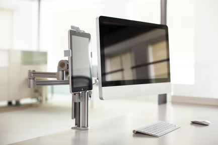 Press kit | 809-05 - Press release | Azure announces the finalists of the second annual AZ Awards - Azure Magazine - Competition - Firm:&nbsp;Teknion<br>Project:&nbsp;Mast