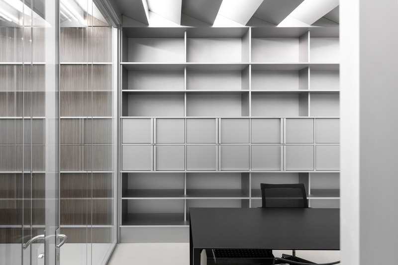 Dossier de presse | 7652-01 - Communiqué de presse | LOCAL réalise l’aménagement d’un espace d’accueil et de bureau - LOCAL - Design d’intérieur commercial - Crédit photo : © Bertrand Fompeyrine - BCDF studio