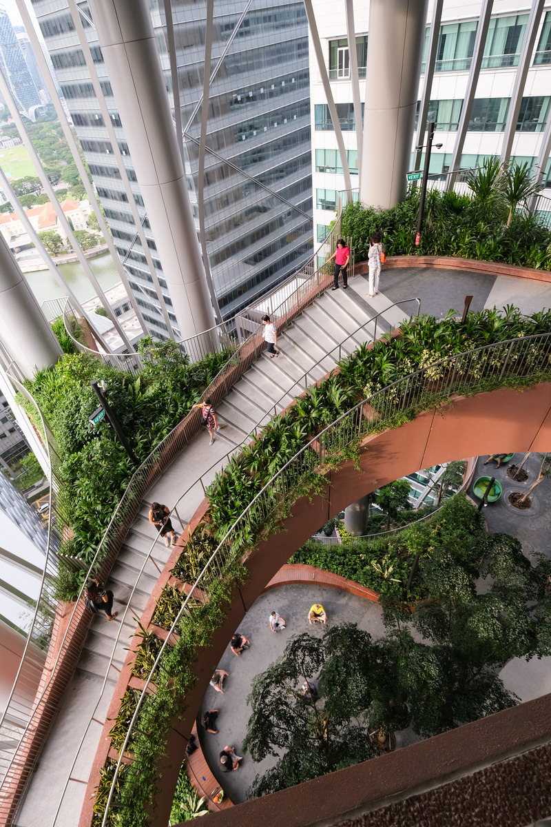 Dossier de presse | 6357-02 - Communiqué de presse | RSP Celebrates Multiple Award Wins in 2024 with Two Projects Honoured at Prix Versailles - RSP - Architecture institutionnelle - Green Oasis at CapitaSpring, Singapore - Crédit photo : RSP