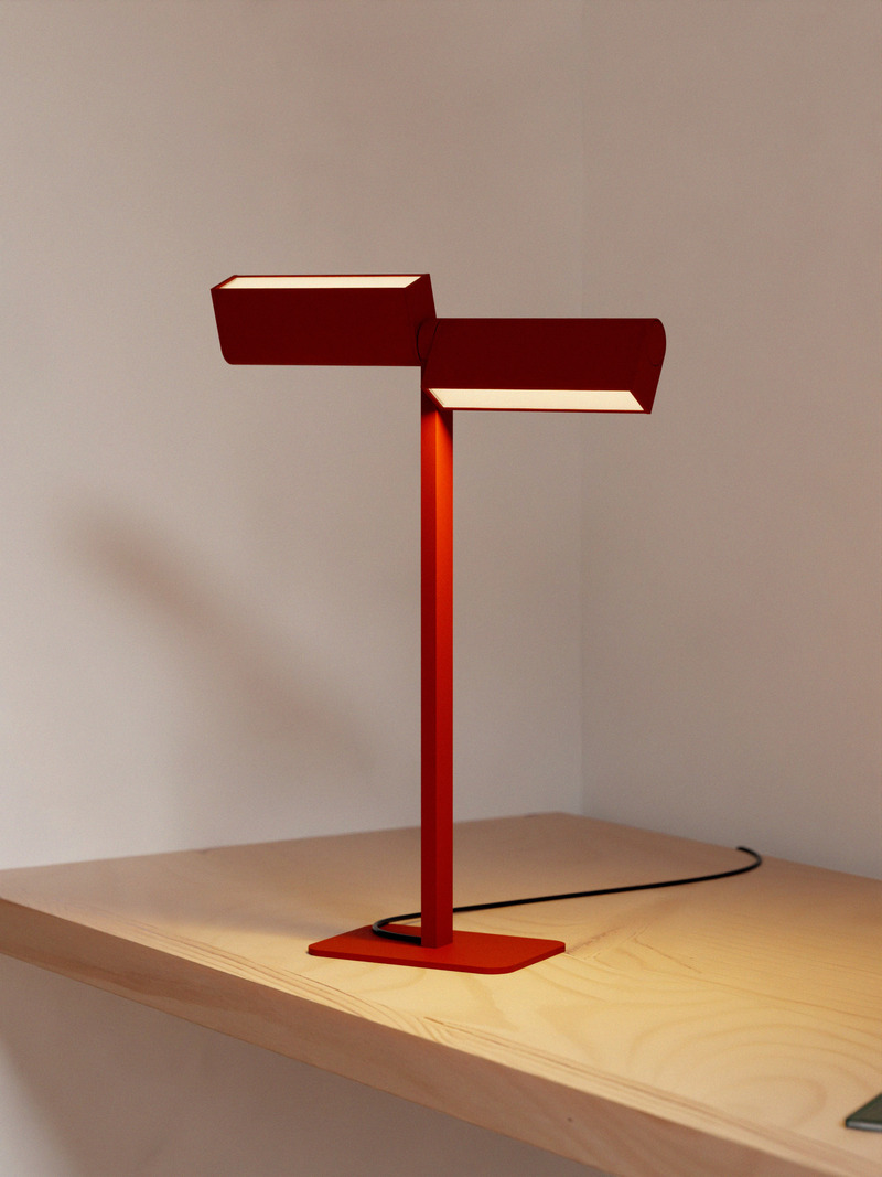 Press kit | 1619-10 - Press release | Lambert & Fils Introduces Ipoli: A Bright and Lively New Collection - Lambert & Fils - Lighting Design -  Ipoli 10, table lamp, poppy finish  - Photo credit: Darius Laprise