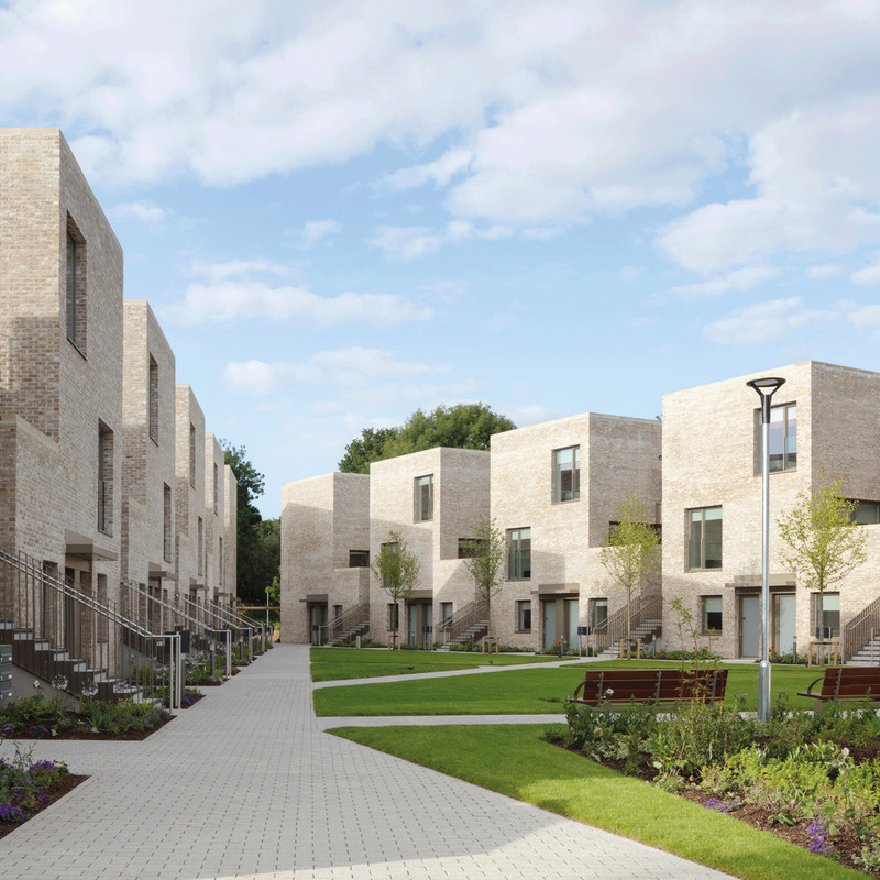 Dossier de presse | 4709-15 - Communiqué de presse | Dezeen Awards 2024 architecture winners announcement - Dezeen - Concours - The Residences at Sandford Lodge by Shay Cleary Architects - Crédit photo : Jamie Hackett Photography