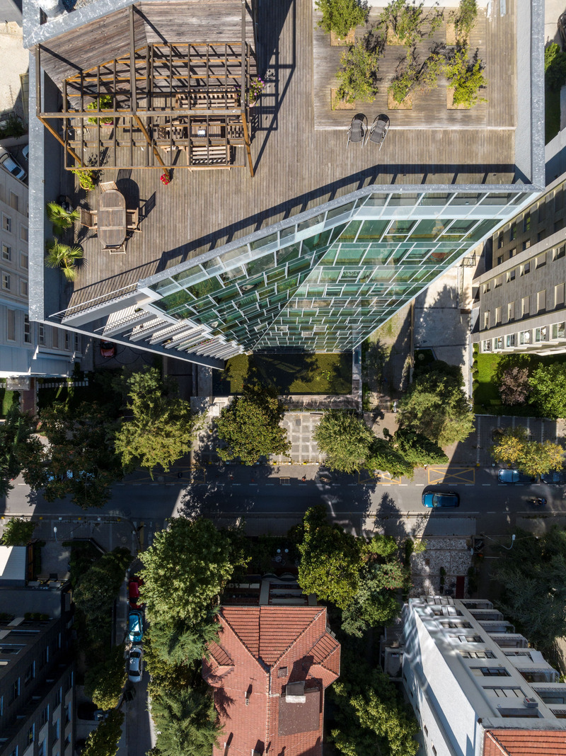 Press kit | 5649-03 - Press release | Like a Rock: Zenel Distinguishes Itself Within the Turkish Coastal Landscape - Aytac Architects - Residential Architecture - Photo credit: Cemal Emden