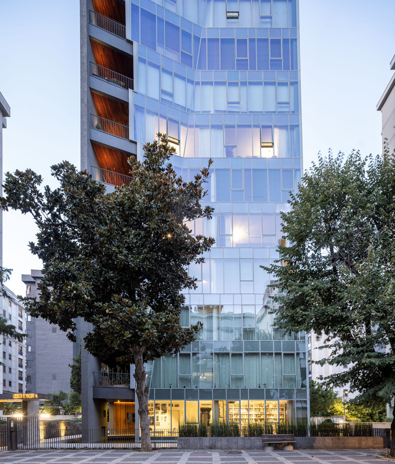 Press kit | 5649-03 - Press release | Like a Rock: Zenel Distinguishes Itself Within the Turkish Coastal Landscape - Aytac Architects - Residential Architecture - Photo credit: Cemal Emden