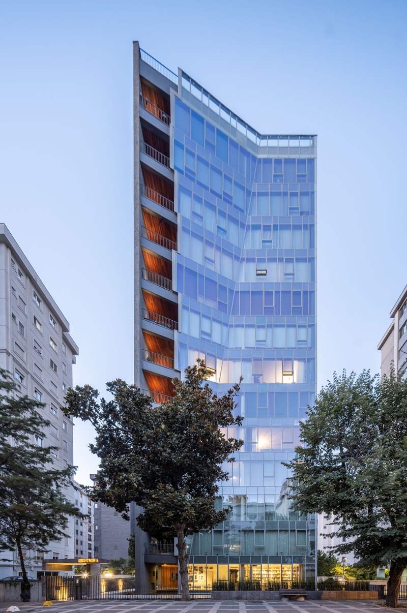 Press kit | 5649-03 - Press release | Like a Rock: Zenel Distinguishes Itself Within the Turkish Coastal Landscape - Aytac Architects - Residential Architecture - Photo credit: Cemal Emden