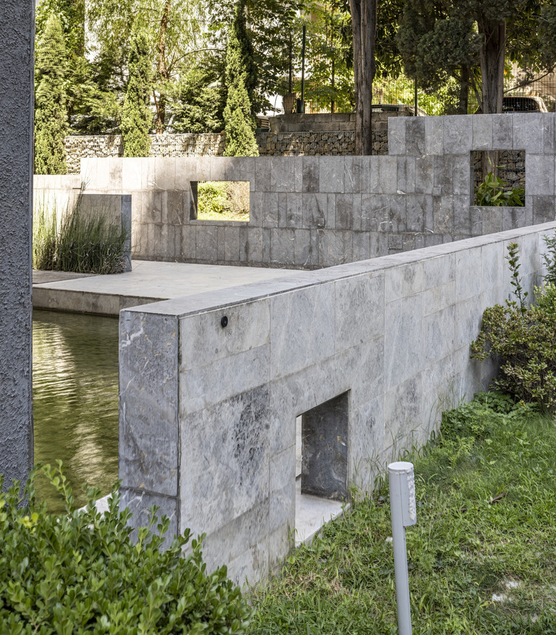 Press kit | 5649-03 - Press release | Like a Rock: Zenel Distinguishes Itself Within the Turkish Coastal Landscape - Aytac Architects - Residential Architecture - Photo credit: Cemal Emden