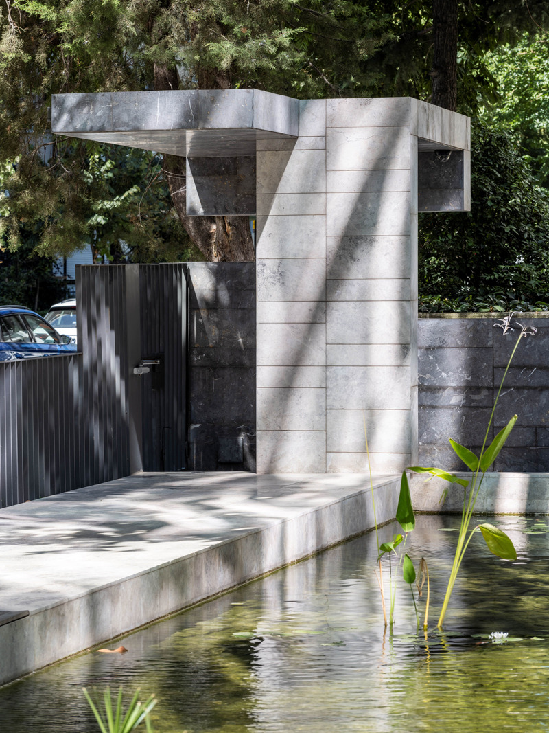 Press kit | 5649-03 - Press release | Like a Rock: Zenel Distinguishes Itself Within the Turkish Coastal Landscape - Aytac Architects - Residential Architecture - Photo credit: Cemal Emden