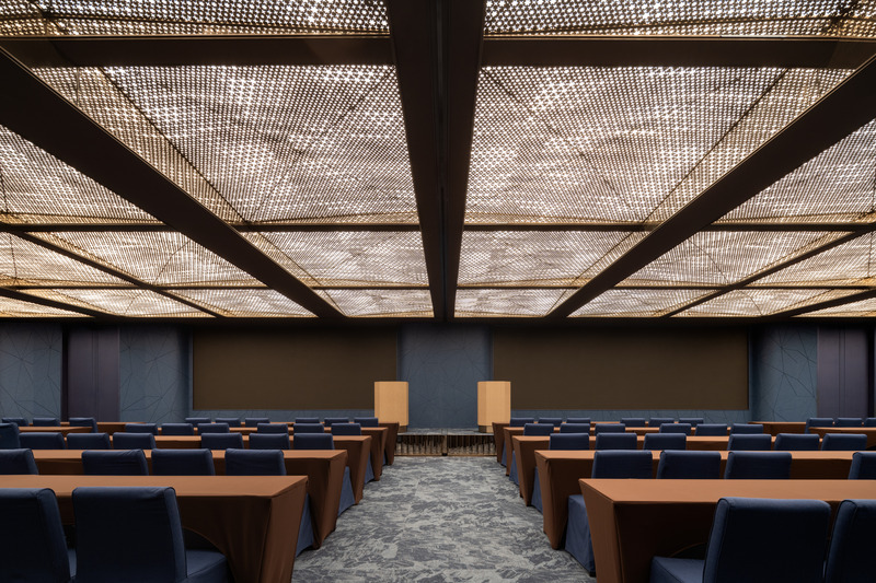 Dossier de presse | 3531-14 - Communiqué de presse | Crystal Orange Hotel, Shanghai Zhongshan Park - Vermilion Zhou Design Group - Design d’intérieur commercial - <p class="">The meeting room can be adjusted in size according to the number of attendees.</p> - Crédit photo : Jian Quan Wu