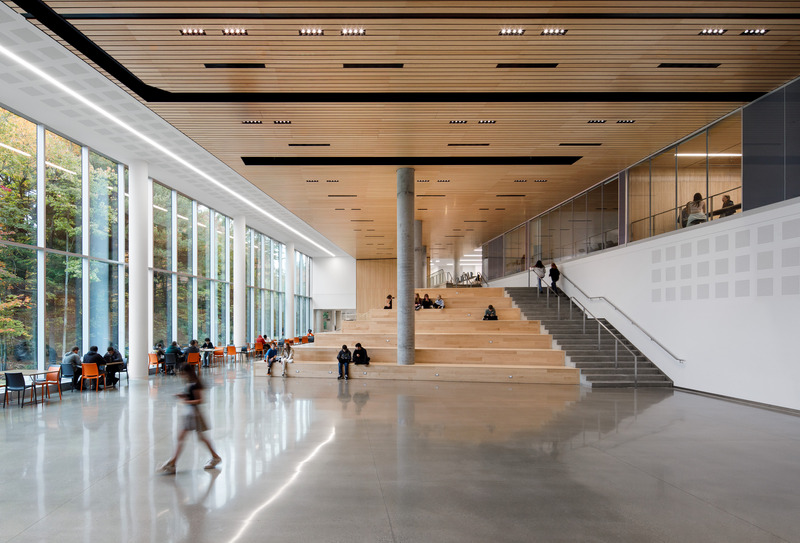 Dossier de presse | 916-20 - Communiqué de presse | La nouvelle école secondaire du Bosquet - ABCP | Menkès Shooner Dagenais LeTourneux | Bilodeau Baril Leeming Architectes - Architecture institutionnelle - Crédit photo : Séphane Brügger