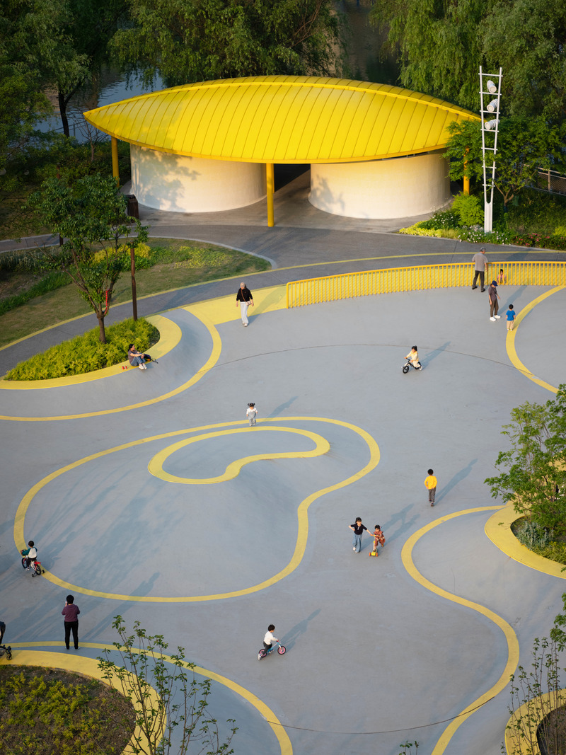 Dossier de presse | 7643-01 - Communiqué de presse | Le Parc de l'orchestre - SoBA - Architecture de paysage - Crédit photo : Holi