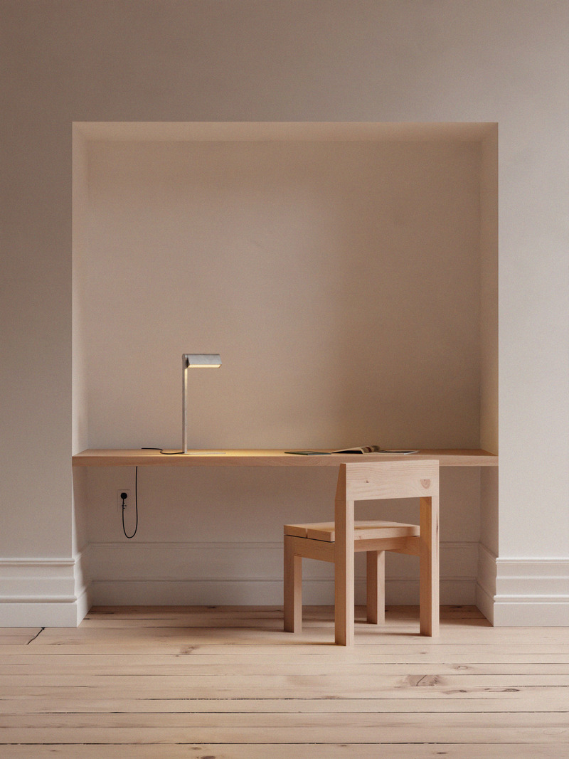 Press kit | 1619-10 - Press release | Lambert & Fils Introduces Ipoli: A Bright and Lively New Collection - Lambert & Fils - Lighting Design - <p class="">Ipoli 09, table lamp, tumbled aluminum finish</p> - Photo credit: Darius Laprise