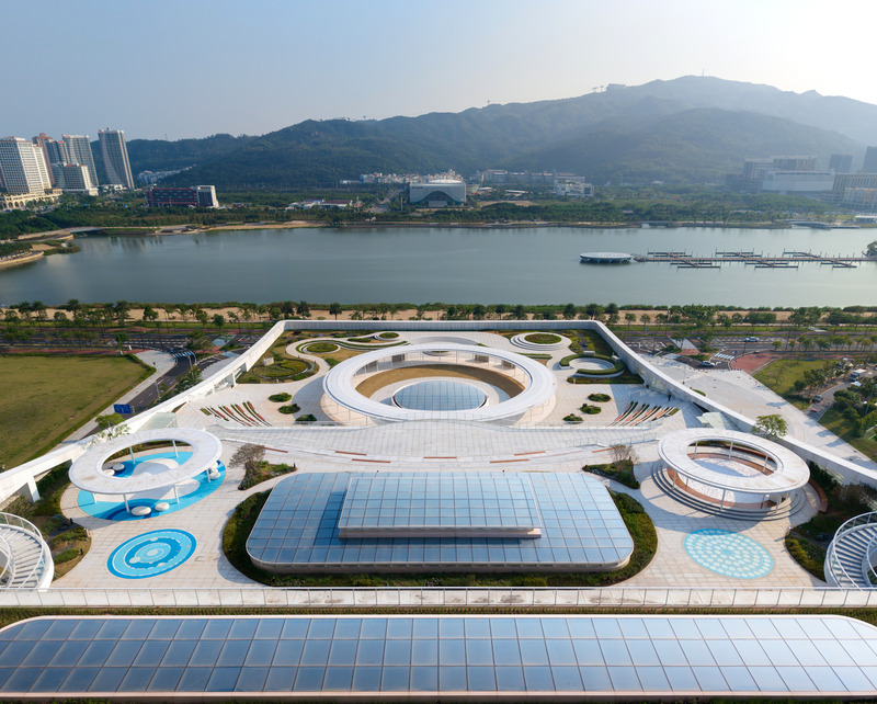 Press kit | 5204-03 - Press release | Hengqin Culture & Art Complex: A Beacon of Growth and a Bastion of Arts and Culture - Yunchao Xu/Atelier Apeiron - Commercial Architecture - View towards the river and the mountain  - Photo credit:  Hao Zhang 