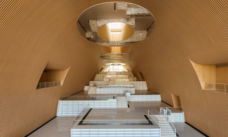 Press kit | 5204-03 - Press release | Hengqin Culture & Art Complex: A Beacon of Growth and a Bastion of Arts and Culture - Yunchao Xu/Atelier Apeiron - Commercial Architecture - Book mountain  - Photo credit:  Schran Image 