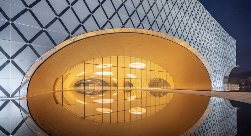 Press kit | 5204-03 - Press release | Hengqin Culture & Art Complex: A Beacon of Growth and a Bastion of Arts and Culture - Yunchao Xu/Atelier Apeiron - Commercial Architecture - Art hall  - Photo credit:  Schran Image 