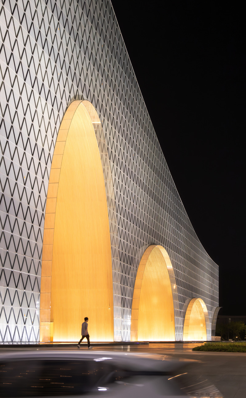 Press kit | 5204-03 - Press release | Hengqin Culture & Art Complex: A Beacon of Growth and a Bastion of Arts and Culture - Yunchao Xu/Atelier Apeiron - Commercial Architecture - Plaza  - Photo credit: Hao Zhang