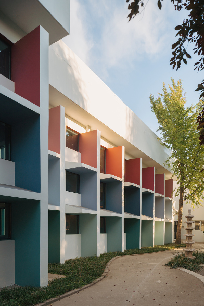 Dossier de presse | 7640-01 - Communiqué de presse | Children's Library at the Western Academy of Beijing - Studio Vapore - Architecture institutionnelle - Crédit photo : <p class="">Wu JianQuan</p>