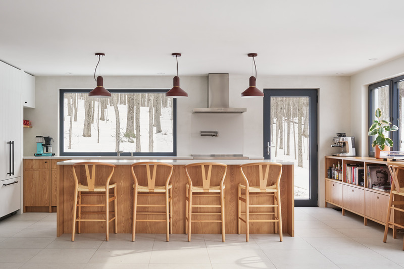 Dossier de presse | 7341-02 - Communiqué de presse | La Maison des Frênes - La Nony FAMILI - Architecture résidentielle - Cuisine - Crédit photo : Ulysse lemerise Bouchard - OSA images