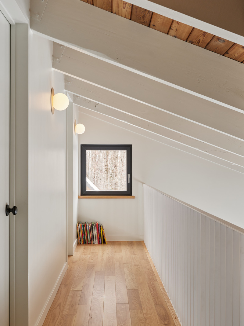 Dossier de presse | 7341-02 - Communiqué de presse | La Maison des Frênes - La Nony FAMILI - Architecture résidentielle - Passerelle - Crédit photo : Ulysse lemerise Bouchard - OSA images